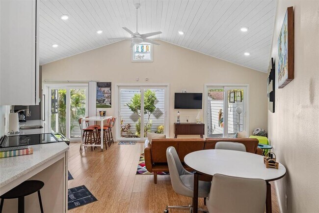 Photo - 1500 9th Ave N