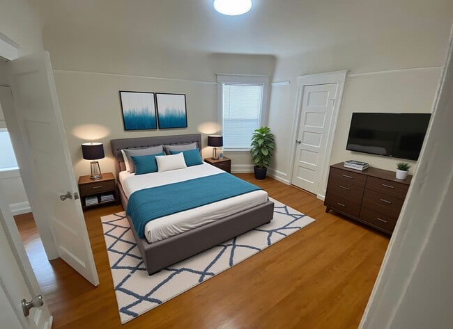 Photo - 809-811 26th St Unit 811