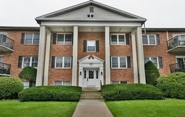 Building Photo - 2109 Cedar Run Dr Unit 307