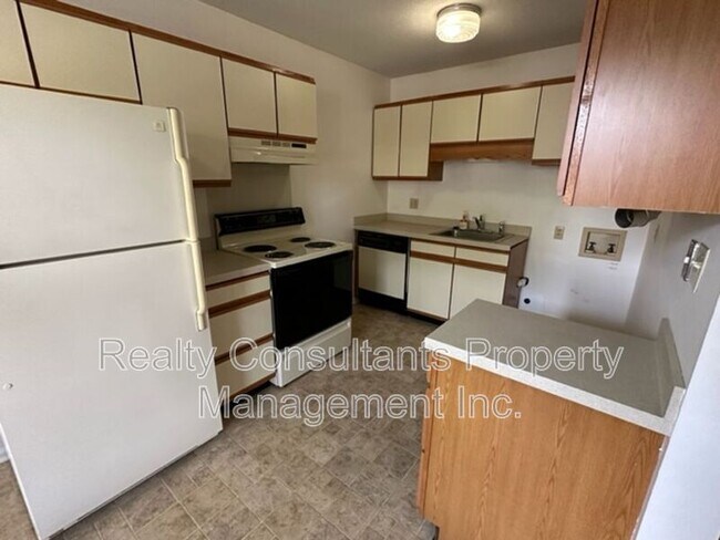 Photo - 3830 Country Club Rd