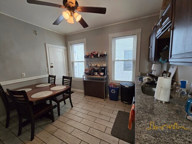 Photo - 284 Summit Ave Unidad 1