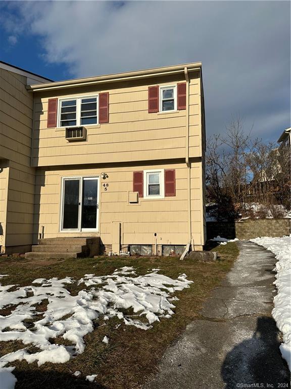 48 Round Tree Dr Condo Unit 5 Condo for Rent in Naugatuck, CT