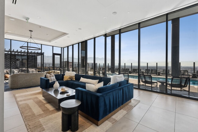 Photo - The Worthington