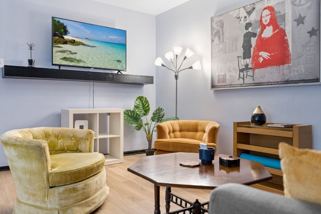 Photo - 5041 Cedar Springs Rd Unit 112