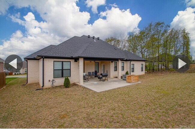 Photo - Gorgeous Home in Sherwood