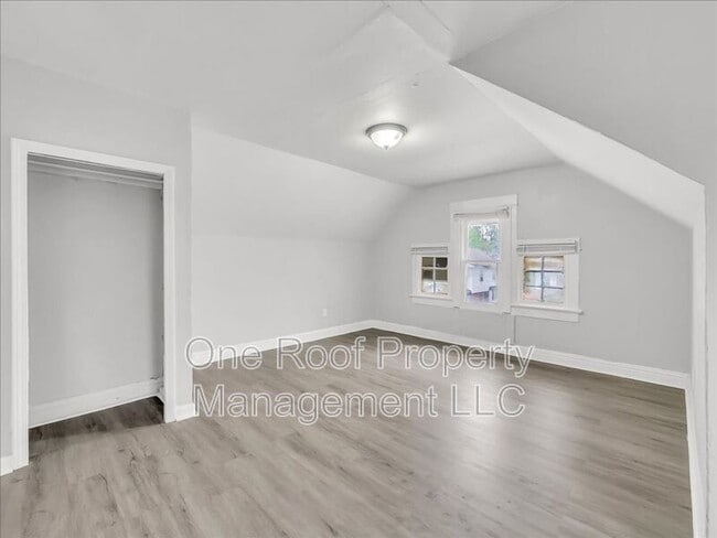 Photo - 324 N Hardesty Unit 4