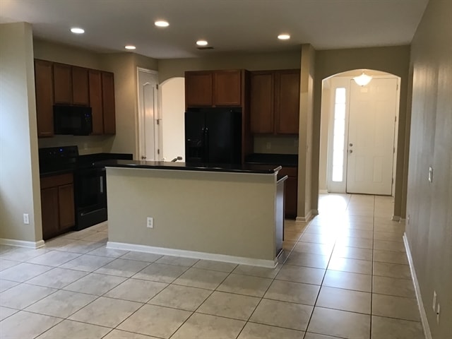 Photo - 305 Pine Arbor Cir