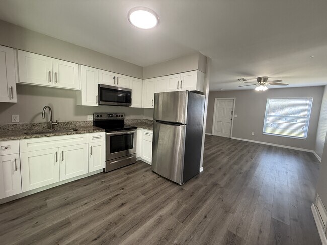 Photo - 518 Briarwood Rd