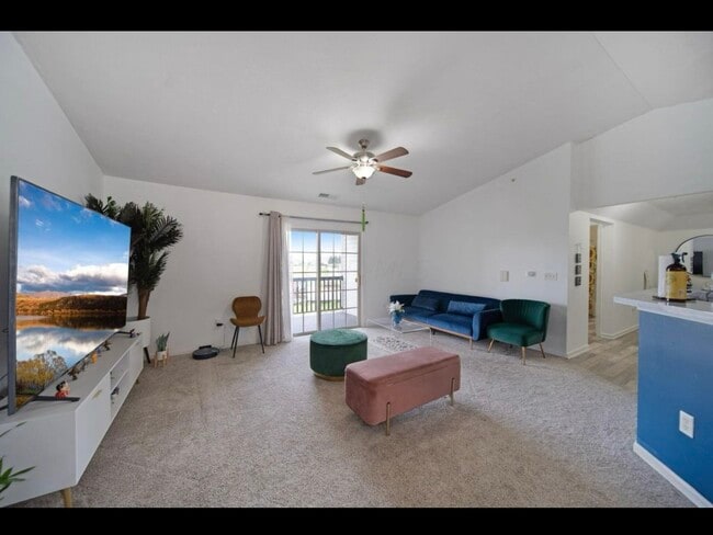 Photo - 785 Hidden Springs Dr Unidad 785