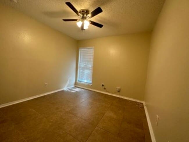 Photo - 5812 Falcon Crest Dr 76017