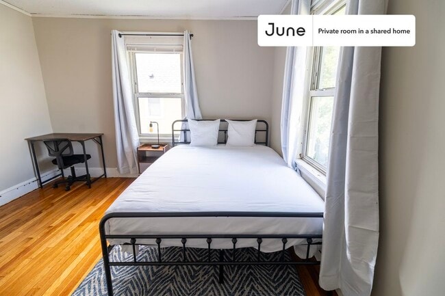 Photo - Room in Shared 4 bed/1 bath home Unit A