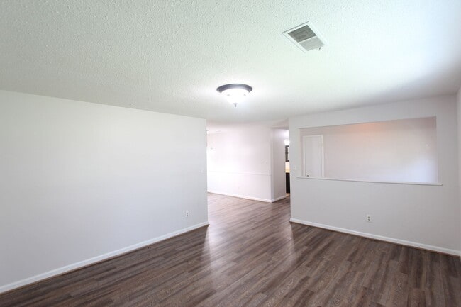 Photo - 2365 9th St NW