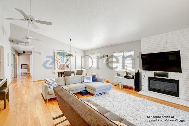 Photo - 1444 Cortez Ct