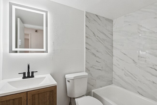 Photo - 1822 Benton Ave Unit A101