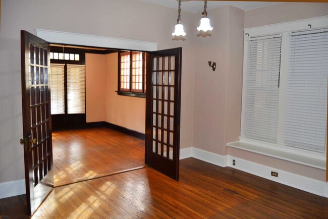 Photo - 2217 Belmont Blvd Unidad 1A