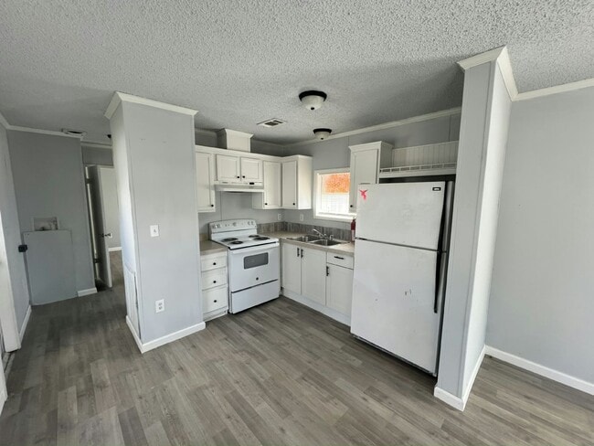 Photo - 2228 Chicago Cubs St