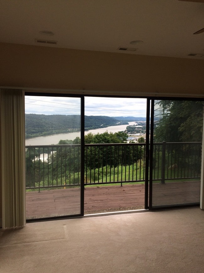 Master View - Merrit Commons