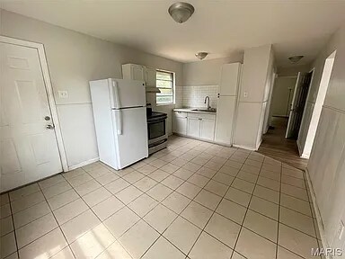 Photo - 10073 Royal Dr