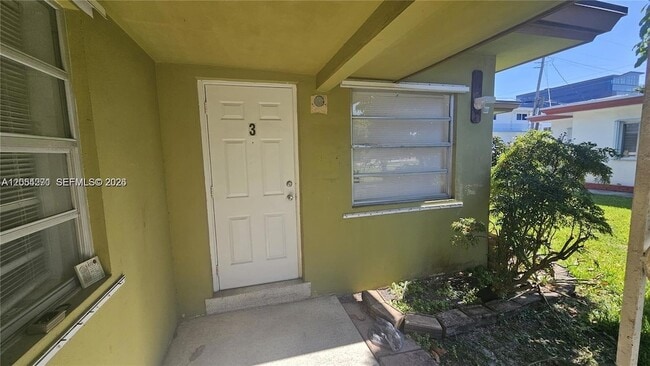 Photo - 808 NE 10th St