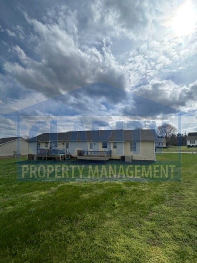 Photo - One level townhome w/garage!