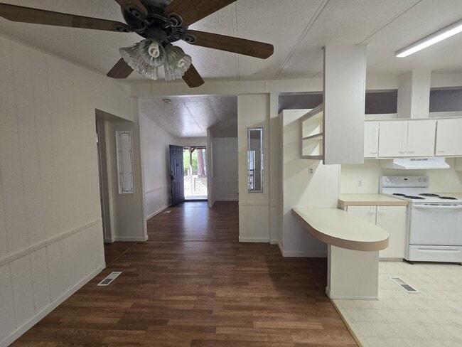 608 Donruss Dr