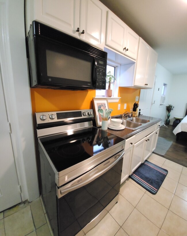 Photo - 4871 Tchoupitoulas St