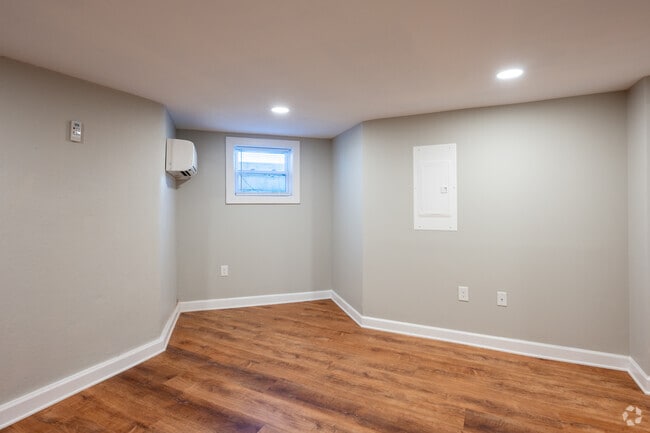 1BR, 1BA - Living Room