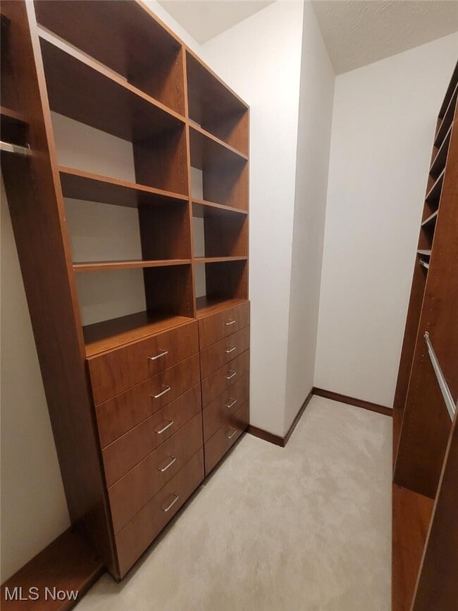 Building Photo - 4466 Forest Brooke Ct N