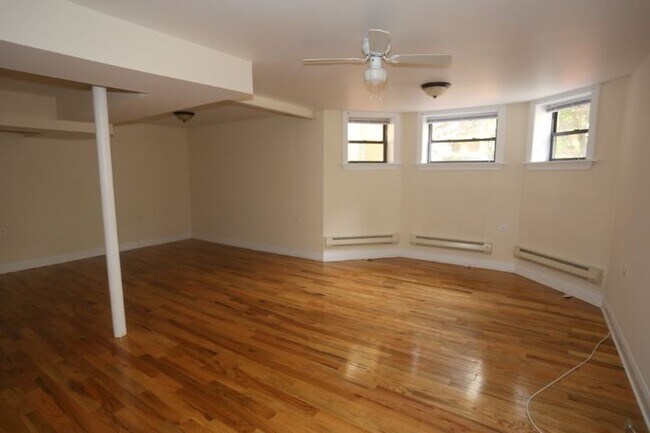 Photo - 1133 W Oakdale Ave Unit S-G