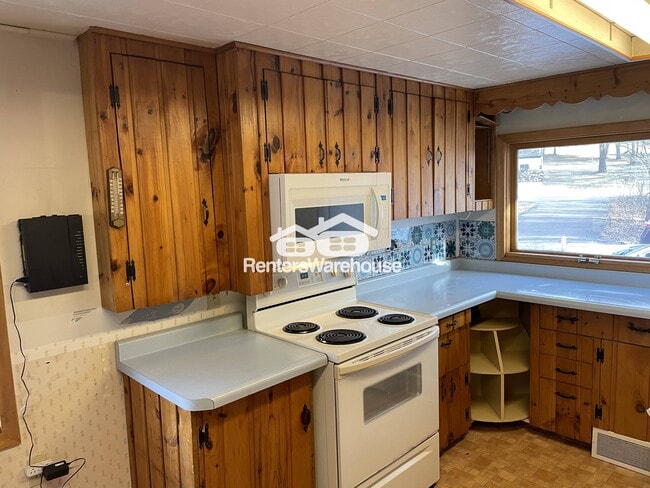 Building Photo - 1137 Birchwood Ln