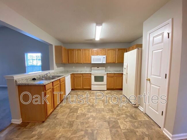 Photo - 411 Brookfield Ln