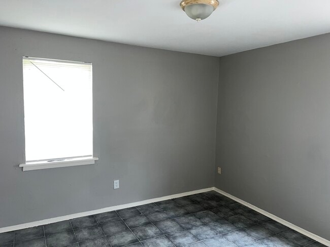 Photo - 2251 Stovall Ave