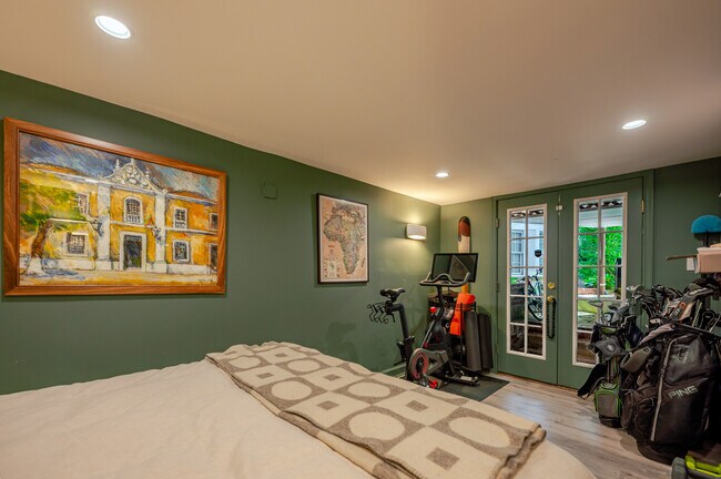 Photo - 4612 Sedgwick St NW