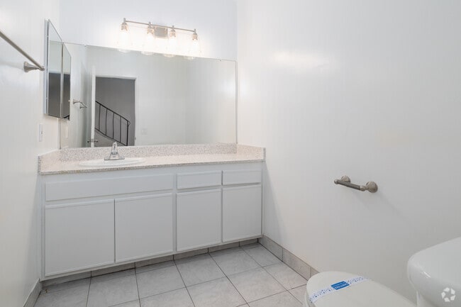 2BR, 1.5BA - 1,250SF - Half Bath