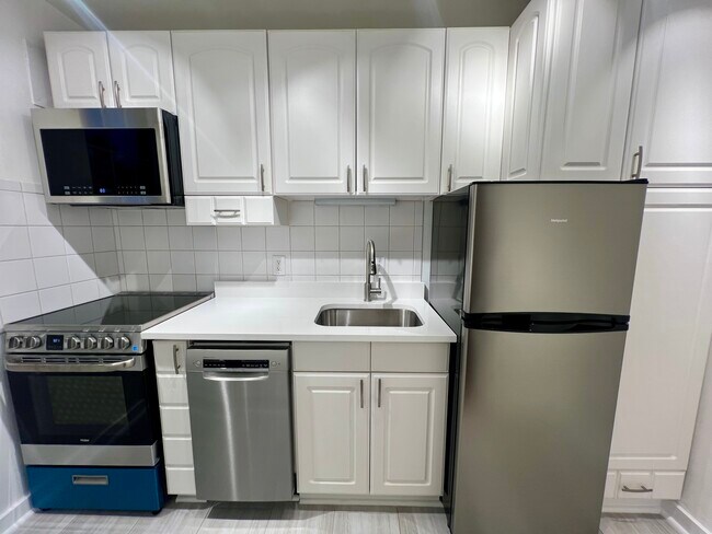 Photo - 20 Auburn Ct Condo Unit B