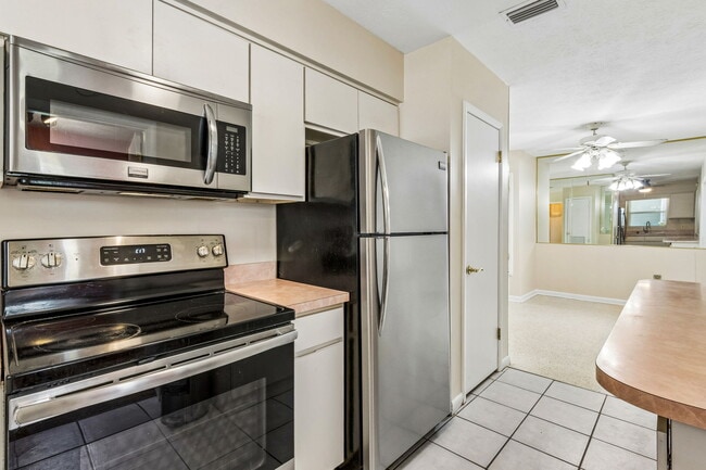 Photo - 2406 Husson Ave