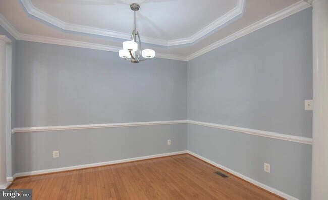 Photo - 422 Sheila St