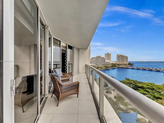Building Photo - 495 Brickell Ave Unit 1007 Rental