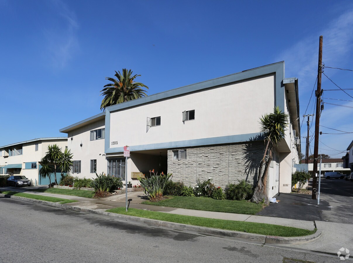 12015 Lamanda St - 12015 Lamanda St Apartments
