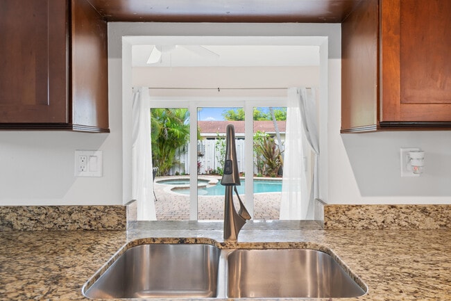 Photo - 313 SE 4th Terrace