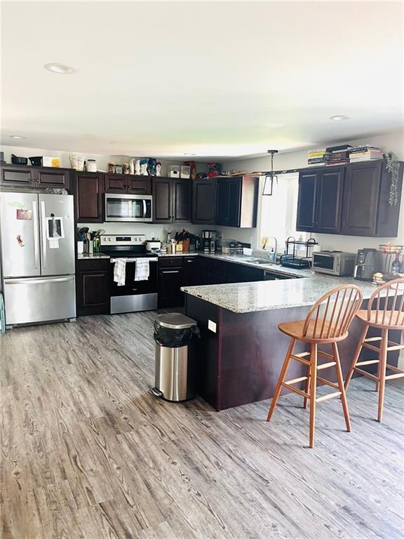 Photo - 215 Metacom Ave