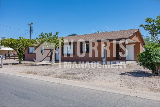 Building Photo - Great Home in the Heart of Eloy