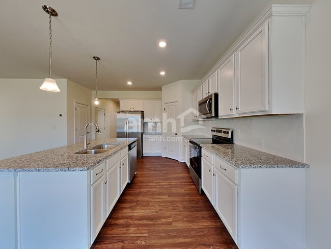 Photo - 114 Twin River Dr