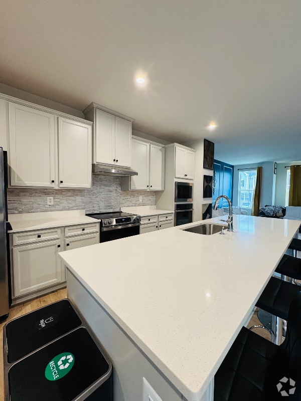 Building Photo - 4534 Briarhaven Dr Rental