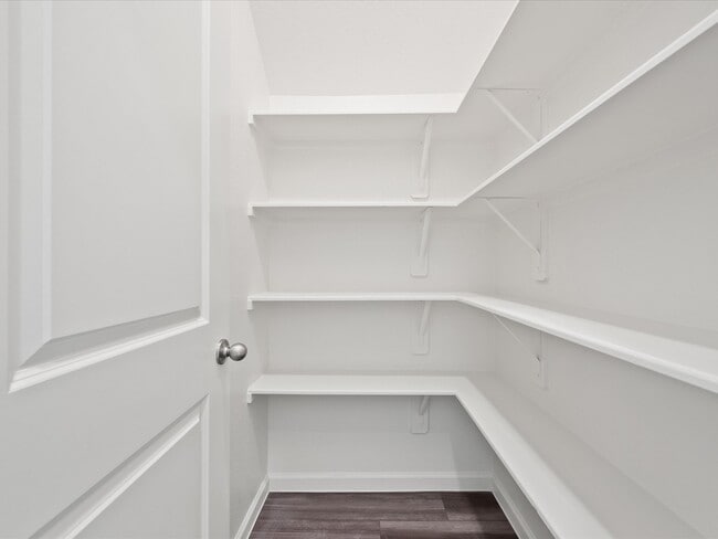 Building Photo - 608 Craven St