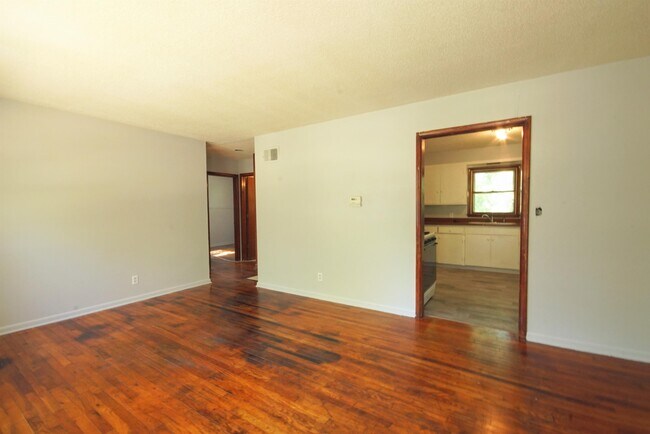 Photo - 2731 SE Massachusetts Ave