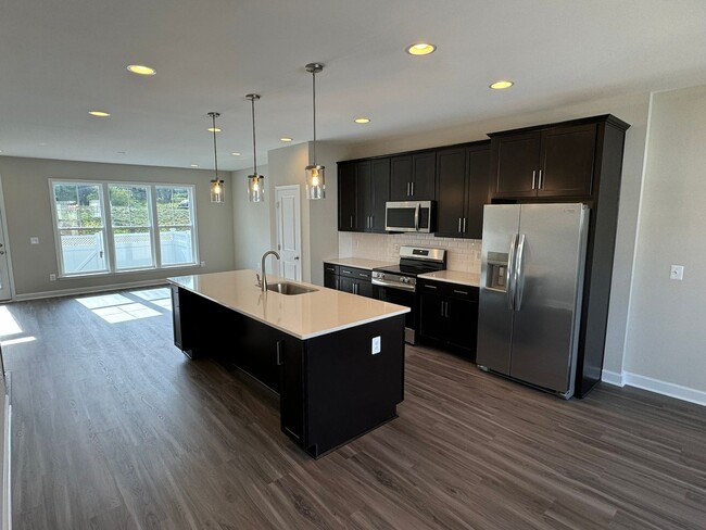 Photo - Townhouse for Rent in Preston Lake