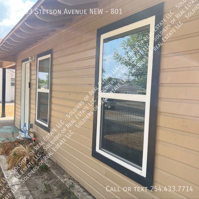 Building Photo - 801/803 Stetson Avenue NEW-801 Unit 801 Rental
