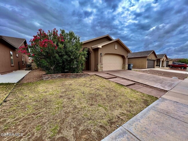 Photo - 14664 Igor Kaleri Ave