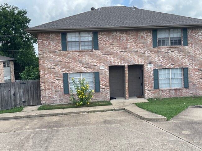 Photo - 1205 Vinyard Ct